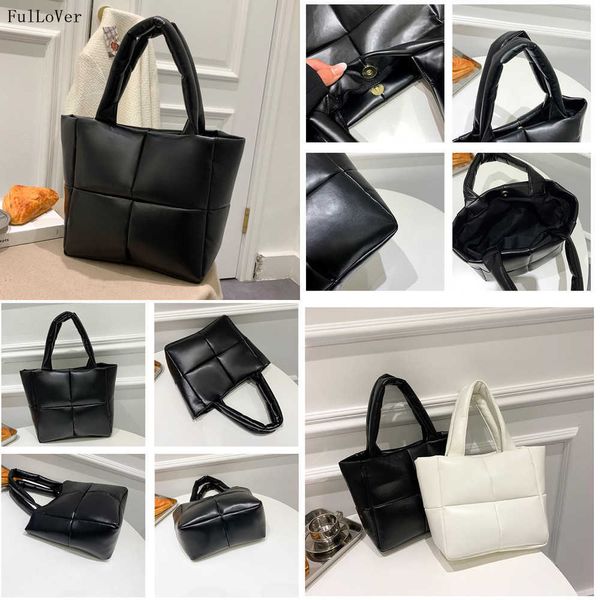 new women handbags casual portable square shoulder bags design female fashion solid color bags lattice leather bags 230308
new women handbags casual portable square shoulder bags design female fashion solid color bags lattice leather bags 230308