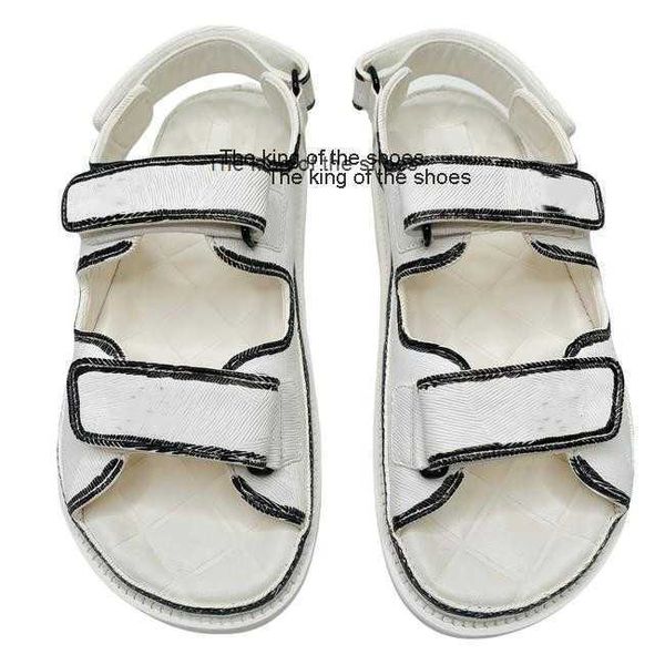slippersleather white black mules slides strap flats printed dad sandals hook and loop beach shoes imported sheepskin lining size 35-42
slippersleather white black mules slides strap flats printed dad sandals hook and loop beach shoes imported sheepskin lining size 35-42