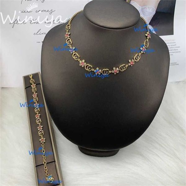 2023 designer new jewelry family necklace color flower letter neck chain bracelet temperament fashion trend jewelry, Black
2023 designer new jewelry family necklace color flower letter neck chain bracelet temperament fashion trend jewelry, Black