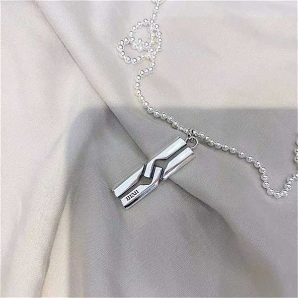 2023 designer new fashion jewelry zhigujia 925 silver fashion love fearless h-shaped rectangular pendant lovers necklace sweater chain
2023 designer new fashion jewelry zhigujia 925 silver fashion love fearless h-shaped rectangular pendant lovers necklace sweater chain