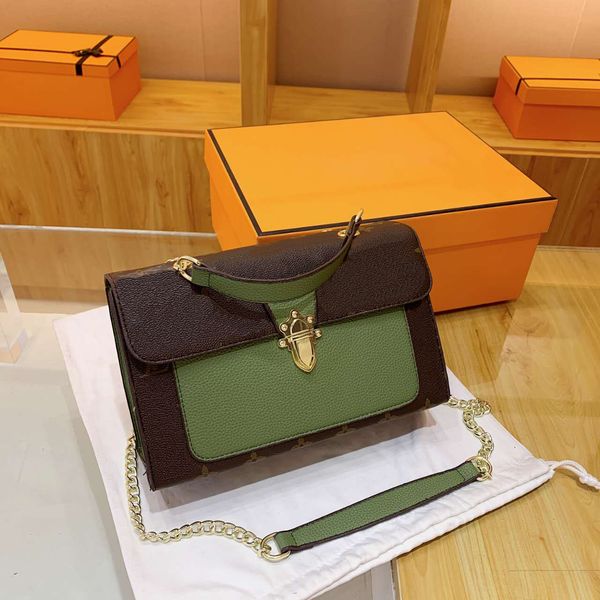 victoire flap chain bag women messenger bags luxury designer shoulder bag purse genuine leather internal capacity gold buckle classic old fl
victoire flap chain bag women messenger bags luxury designer shoulder bag purse genuine leather internal capacity gold buckle classic old fl
