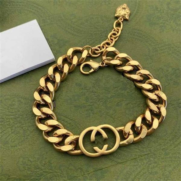 2023 designer new jewelry version interlocking wind texture double letter tiger head bracelet, Black
2023 designer new jewelry version interlocking wind texture double letter tiger head bracelet, Black