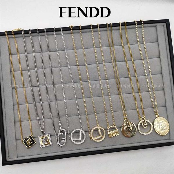 2023 designer new fashion trend personality simple round fenjia hollow-out letter necklace net red same type ins, Black
2023 designer new fashion trend personality simple round fenjia hollow-out letter necklace net red same type ins, Black