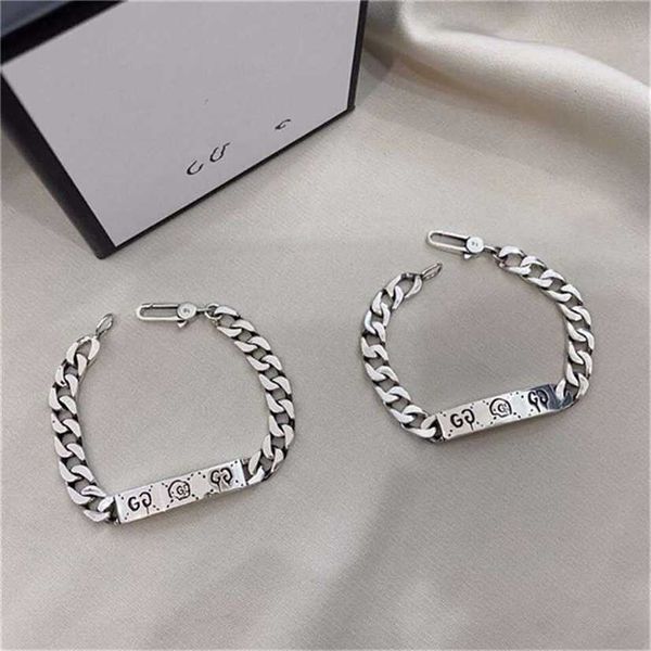 2023 designer new fashion jewelry zhigu men's and women's elf couple's skull 925 silver bracelet, Black
2023 designer new fashion jewelry zhigu men's and women's elf couple's skull 925 silver bracelet, Black