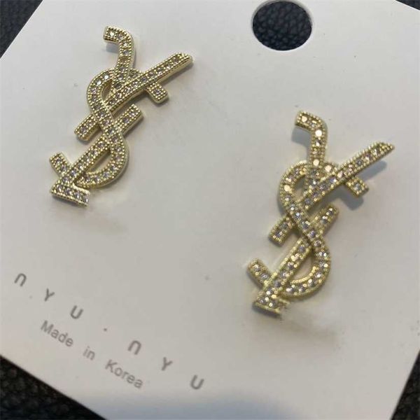 2023 designer new 925 silver needle small fragrance letter 2020 new korean fashion net red earrings women's trend advanced sense, Golden
2023 designer new 925 silver needle small fragrance letter 2020 new korean fashion net red earrings women's trend advanced sense, Golden