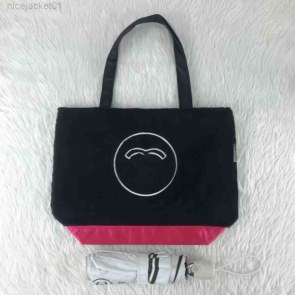 designer channel women chanei bag small fragrant white pearl sequins contrast color shopping bag temperament fashion versatile handbag tote
designer channel women chanei bag small fragrant white pearl sequins contrast color shopping bag temperament fashion versatile handbag tote