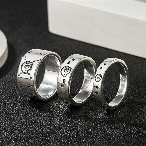 2023 designer new jewelry sterling silver ghost skull head couple double letter elf fashion simple men's and women's ring
2023 designer new jewelry sterling silver ghost skull head couple double letter elf fashion simple men's and women's ring
