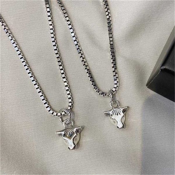 2023 designer new fashion jewelry gujia s925 sterling silver necklace yibo's same head necklace, cow like box chain
2023 designer new fashion jewelry gujia s925 sterling silver necklace yibo's same head necklace, cow like box chain