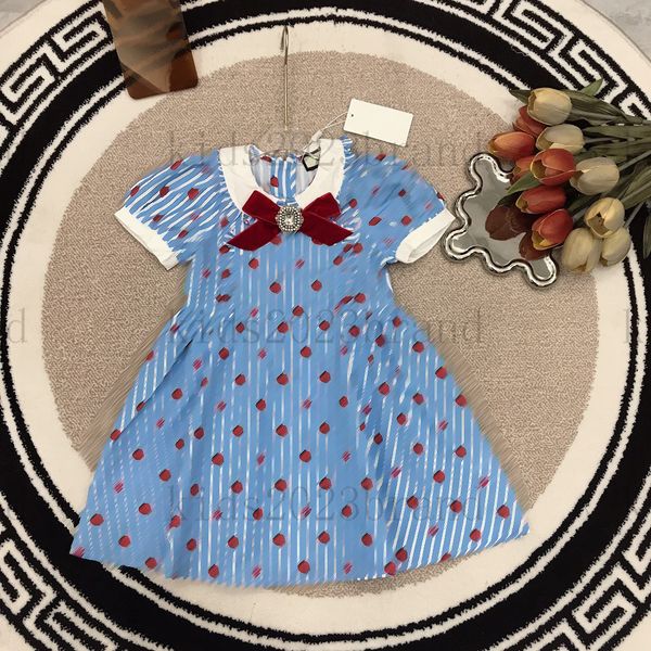 2023ss designer girls retro style dress small lapel puff sleeves dress design mesh gauze dress splicing princess skirts high end fairy dress, Red;yellow
2023ss designer girls retro style dress small lapel puff sleeves dress design mesh gauze dress splicing princess skirts high end fairy dress, Red;yellow