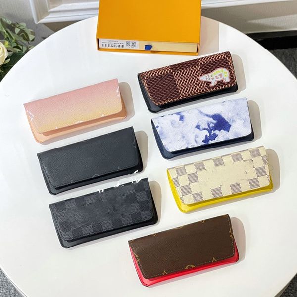 limited edition key wallets designer watercolor letter plaid men's and women's glasses sunglasses box storage wallets coin purses, Red;blue
limited edition key wallets designer watercolor letter plaid men's and women's glasses sunglasses box storage wallets coin purses, Red;blue