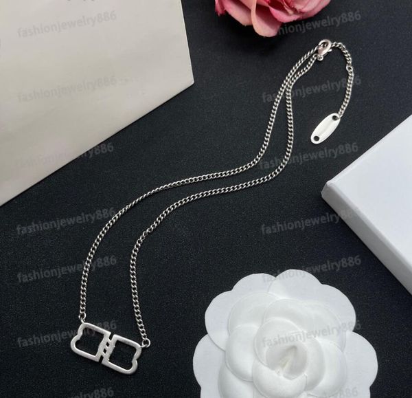 hip hop fashion silver letter pendant necklaces designer b necklace chain jewelry for women party wedding gift
hip hop fashion silver letter pendant necklaces designer b necklace chain jewelry for women party wedding gift