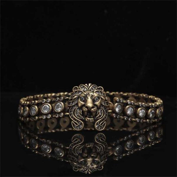2023 designer new jewelry series lion king alloy exaggerated heavy industry style stone inlaid domineering bracelet texture chain men, Black
2023 designer new jewelry series lion king alloy exaggerated heavy industry style stone inlaid domineering bracelet texture chain men, Black