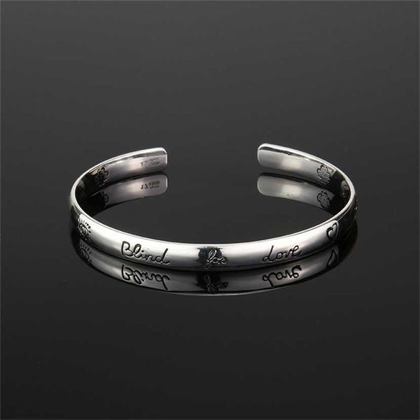 2023 designer new jewelry double bracelet love fearless flower and bird eye pattern fashion wide narrow version couple bracelet for girlfrie, Black
2023 designer new jewelry double bracelet love fearless flower and bird eye pattern fashion wide narrow version couple bracelet for girlfrie, Black