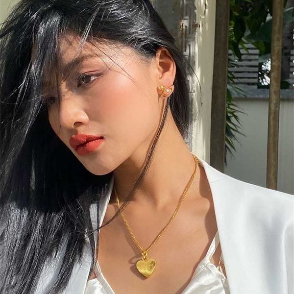 2023 designer new family b letter love necklace women's luxury small design premium ins gold heart collar chain, Black
2023 designer new family b letter love necklace women's luxury small design premium ins gold heart collar chain, Black