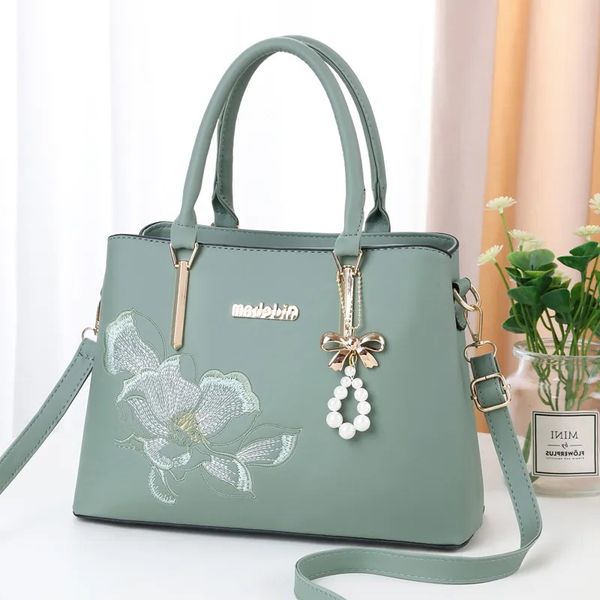 new lady handbag embroidery women's totes bag mom's large capacity simple and fashionable mom's crossbody bag korean version
new lady handbag embroidery women's totes bag mom's large capacity simple and fashionable mom's crossbody bag korean version