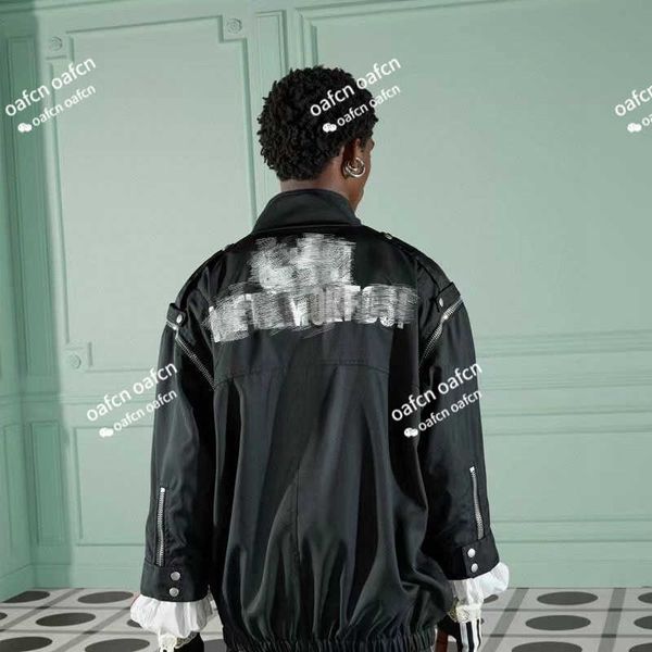 designer men's windbreaker jacket high end removable sleeves loose sun block rock punk style back print, Black;brown
designer men's windbreaker jacket high end removable sleeves loose sun block rock punk style back print, Black;brown
