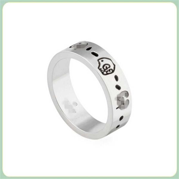 2023 designer new jewelry skull bent head trend personalized fashion men and women's same type couple ring, Silver
2023 designer new jewelry skull bent head trend personalized fashion men and women's same type couple ring, Silver