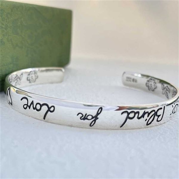 2023 designer new fashion jewelry silver tiger fearless flowers narrow men and women lovers make old open bracelet, Black
2023 designer new fashion jewelry silver tiger fearless flowers narrow men and women lovers make old open bracelet, Black