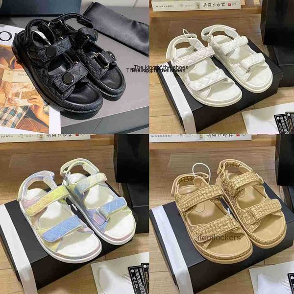 slippersdesigner women sandals dad caviar leather slippers crystal calf quilted slides fashion platform sandal with box, Black
slippersdesigner women sandals dad caviar leather slippers crystal calf quilted slides fashion platform sandal with box, Black