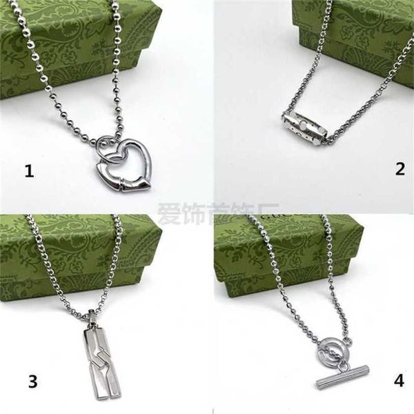 2023 designer new jewelry double love shaped pendant personalized fashion rectangular column pendant men's and women's same couple, Silver
2023 designer new jewelry double love shaped pendant personalized fashion rectangular column pendant men's and women's same couple, Silver
