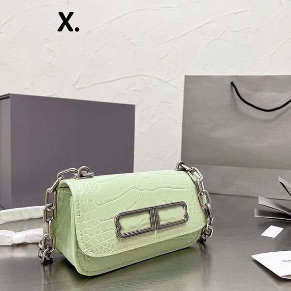 famous designer chain bag double letter crocodile pattern women's bag one shoulder diagonal span small square bag mini bag
famous designer chain bag double letter crocodile pattern women's bag one shoulder diagonal span small square bag mini bag