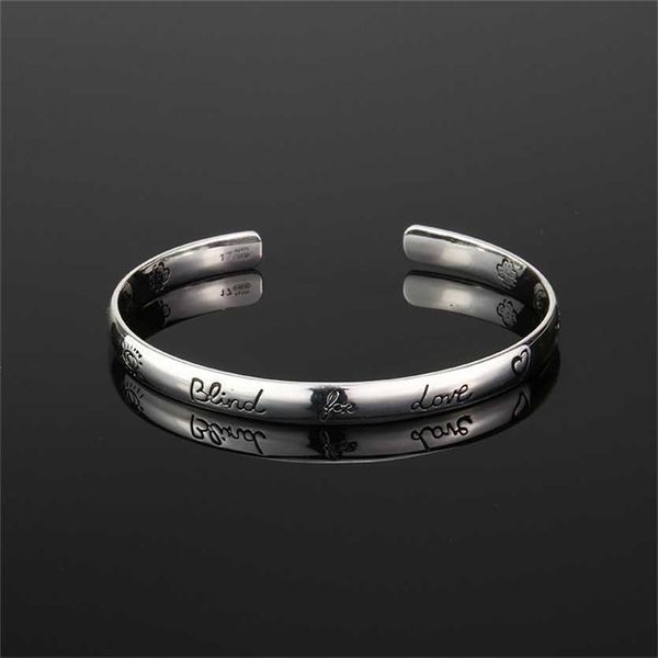 2023 designer new jewelry double bracelet love fearless flower and bird eye pattern fashion wide narrow version couple bracelet for girlfrie, Black
2023 designer new jewelry double bracelet love fearless flower and bird eye pattern fashion wide narrow version couple bracelet for girlfrie, Black