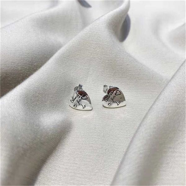 2023 designer new fashion jewelry gujia s925 silver love fearless round love cat face five pointed star ear small fresh nails used earrings, Golden
2023 designer new fashion jewelry gujia s925 silver love fearless round love cat face five pointed star ear small fresh nails used earrings, Golden