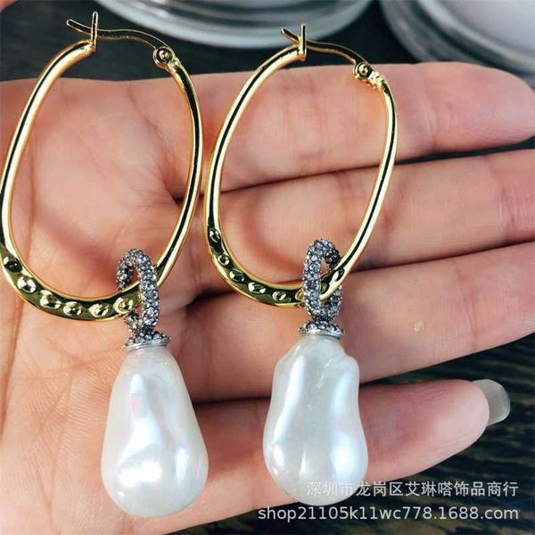 brand earrings celi 18 spring and summer new brass baroque shaped pearl stud earrings, Golden
brand earrings celi 18 spring and summer new brass baroque shaped pearl stud earrings, Golden