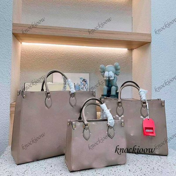 2022 women tote bag womens mens bags colorful fashion all-match classic retro handbags canvas totes saddle mother and child transparent hand
2022 women tote bag womens mens bags colorful fashion all-match classic retro handbags canvas totes saddle mother and child transparent hand