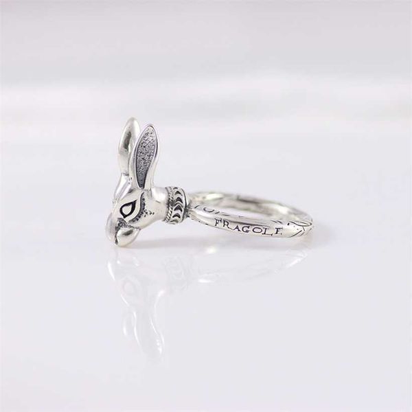 2023 designer new gujia rabbit head men and women 925 silver for lovers wind pair ring personality trend
2023 designer new gujia rabbit head men and women 925 silver for lovers wind pair ring personality trend