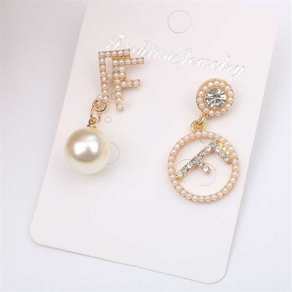 2023 designer new korean fashion rhinestone pearl asymmetric temperament letter earrings personality network red tide woman, Golden
2023 designer new korean fashion rhinestone pearl asymmetric temperament letter earrings personality network red tide woman, Golden