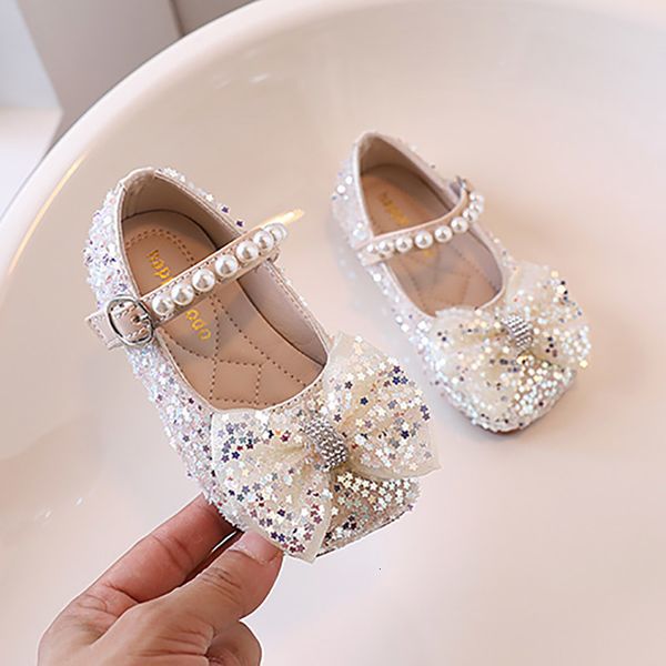 sneakers spring autumn girls shoes bling mary janes pearl strap princess glitter single for baby girl bridal wedding 230317, Black;red
sneakers spring autumn girls shoes bling mary janes pearl strap princess glitter single for baby girl bridal wedding 230317, Black;red
