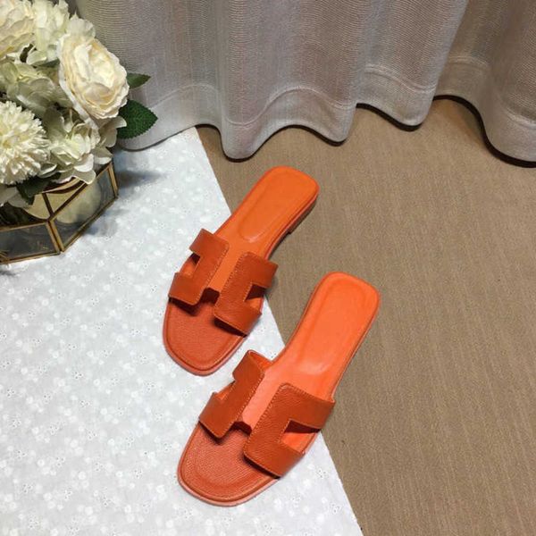 pantoufle slippers designer sandals shoes ladies slipper flip flops summer brand classic leather fashions beach flat heel with dustbag size, Black
pantoufle slippers designer sandals shoes ladies slipper flip flops summer brand classic leather fashions beach flat heel with dustbag size, Black