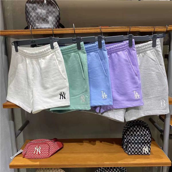 men's shorts summer new men's and women's sports running fashion shorts couple fashion beach pants versatile loose capris, White;black
men's shorts summer new men's and women's sports running fashion shorts couple fashion beach pants versatile loose capris, White;black