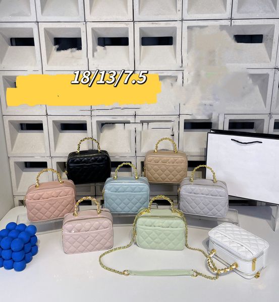 luxury diamond checkered handbags big kids metal letter chain messenger box bags girls single shoulder cosmetic bags a9779, Black
luxury diamond checkered handbags big kids metal letter chain messenger box bags girls single shoulder cosmetic bags a9779, Black
