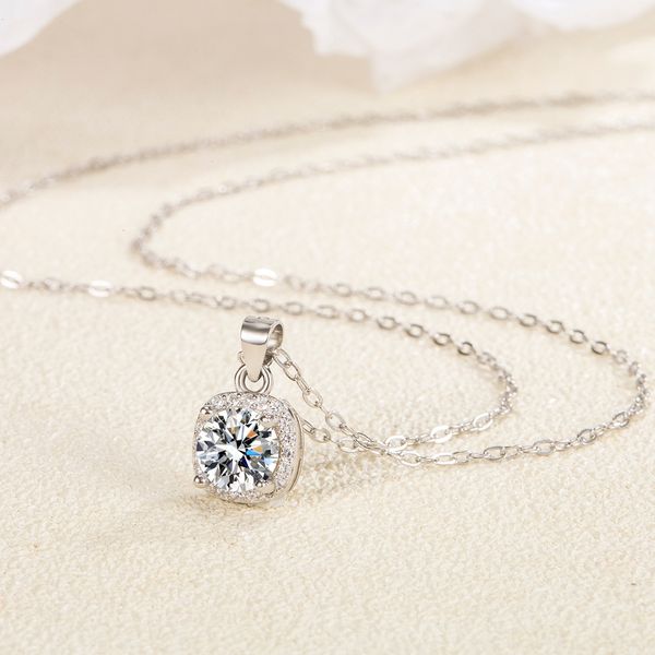 s925 sterling silver mosant diamond luxury necklace square bag pendant jewelry jewelry
s925 sterling silver mosant diamond luxury necklace square bag pendant jewelry jewelry