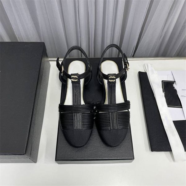 dress shoes 2023 fashion channel women leather high heel letter logo party wedding tourism holiday casual flat shoes 06-019, Black
dress shoes 2023 fashion channel women leather high heel letter logo party wedding tourism holiday casual flat shoes 06-019, Black