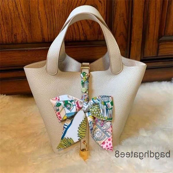 totes medium bag bags picotin 2023 basket 22cm locks women's fashion first designer layer cowhide leather portable bucket
totes medium bag bags picotin 2023 basket 22cm locks women's fashion first designer layer cowhide leather portable bucket