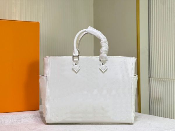 handbag ladies' brand-name bag cool and practical large-capacity embossed zipper ladies' high-quality fashion classic bag casual l
handbag ladies' brand-name bag cool and practical large-capacity embossed zipper ladies' high-quality fashion classic bag casual l