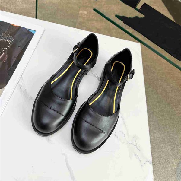 fashion dress shoes 2023 channel women leather high heel metal buckle letter logo wedding party business casual flat shoes 06-07, Black
fashion dress shoes 2023 channel women leather high heel metal buckle letter logo wedding party business casual flat shoes 06-07, Black