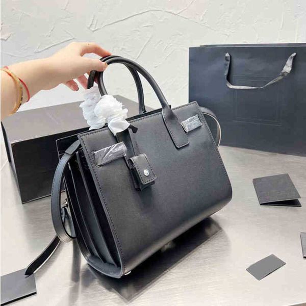 designer tote bag leather purse totes bag elegant handbag women quality shopping handbags messenger shoulder retro leather designer lady wal
designer tote bag leather purse totes bag elegant handbag women quality shopping handbags messenger shoulder retro leather designer lady wal