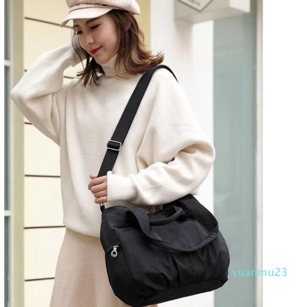 lu nylon duffel bag yoga handbag gym fiess travel outdoor sports bags shoulder bags 4 colors large capacity waterproof 662
lu nylon duffel bag yoga handbag gym fiess travel outdoor sports bags shoulder bags 4 colors large capacity waterproof 662