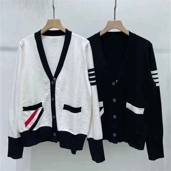 80% off factory outlet online autumn new school style boy's knitted sweater cardigan, Black;brown
80% off factory outlet online autumn new school style boy's knitted sweater cardigan, Black;brown