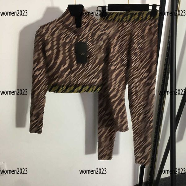 luxury womens designer clothing tracksuit letter printing sportswear tight yoga suit 2pcs tank and tight trousers size s-xl new arrival, Gray
luxury womens designer clothing tracksuit letter printing sportswear tight yoga suit 2pcs tank and tight trousers size s-xl new arrival, Gray