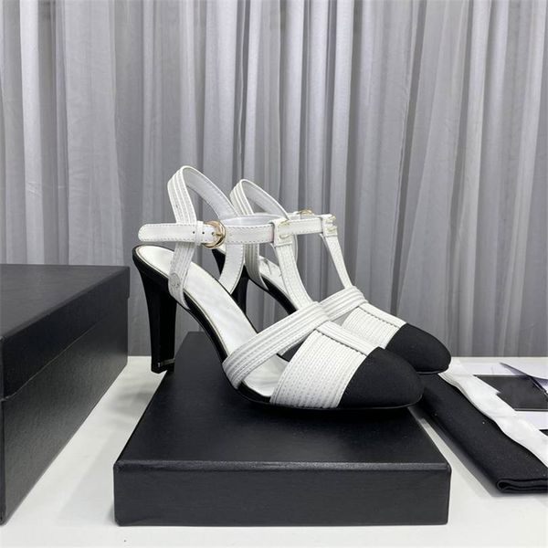 dress shoes 2023 fashion channel women leather high heel letter logo party wedding tourism holiday casual flat shoes 06-025, Black
dress shoes 2023 fashion channel women leather high heel letter logo party wedding tourism holiday casual flat shoes 06-025, Black