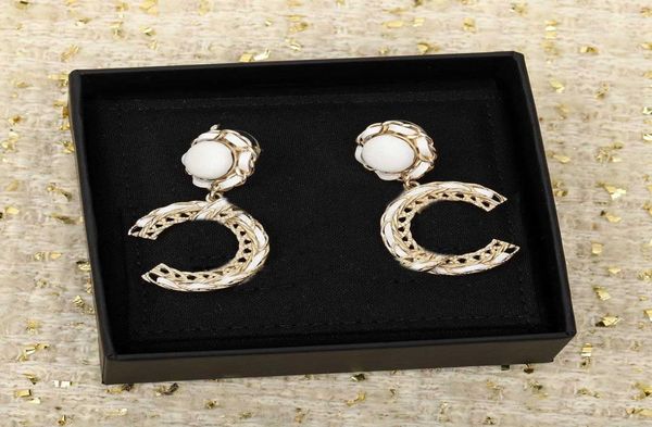 2022 luxury quality charm drop earring with black and white geunine leather in 18k gold plated have box stamp ps44392412173, Golden
2022 luxury quality charm drop earring with black and white geunine leather in 18k gold plated have box stamp ps44392412173, Golden