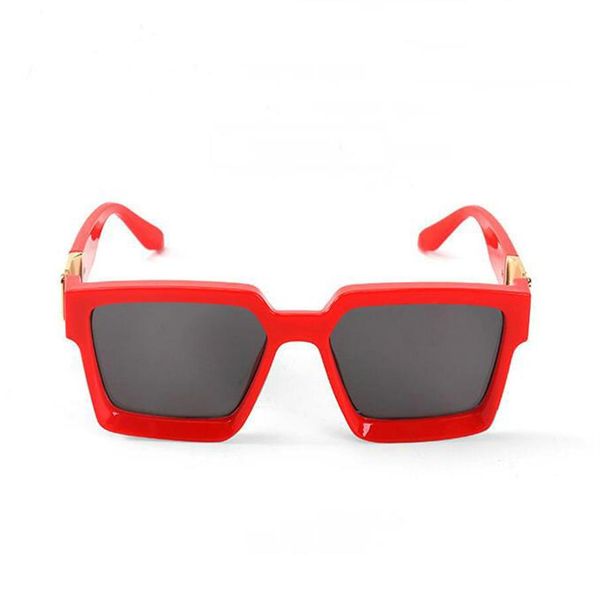 luxury millionaires sunglasses black brand new full frame vintage designer sun glasses for millionaires women men shiny gold logo191c, White;black
luxury millionaires sunglasses black brand new full frame vintage designer sun glasses for millionaires women men shiny gold logo191c, White;black