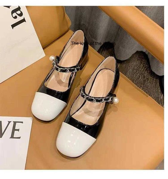 design fund shoes 22 spring new miu children pearl single fragrant mary jane thick heels small leather shoes, Black
design fund shoes 22 spring new miu children pearl single fragrant mary jane thick heels small leather shoes, Black