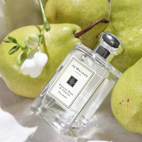 100ml jo malone london english pear women perfume fragrance amazing smell portable 3.3oz spray high version quality fast ship
100ml jo malone london english pear women perfume fragrance amazing smell portable 3.3oz spray high version quality fast ship