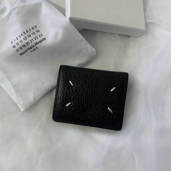 margiela margiela style 22 new upscale cow leather magera mm6 half-fold wallet men's and women's small card bag
margiela margiela style 22 new upscale cow leather magera mm6 half-fold wallet men's and women's small card bag